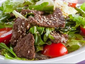 Xà lách trộn dầu giấm thịt bò