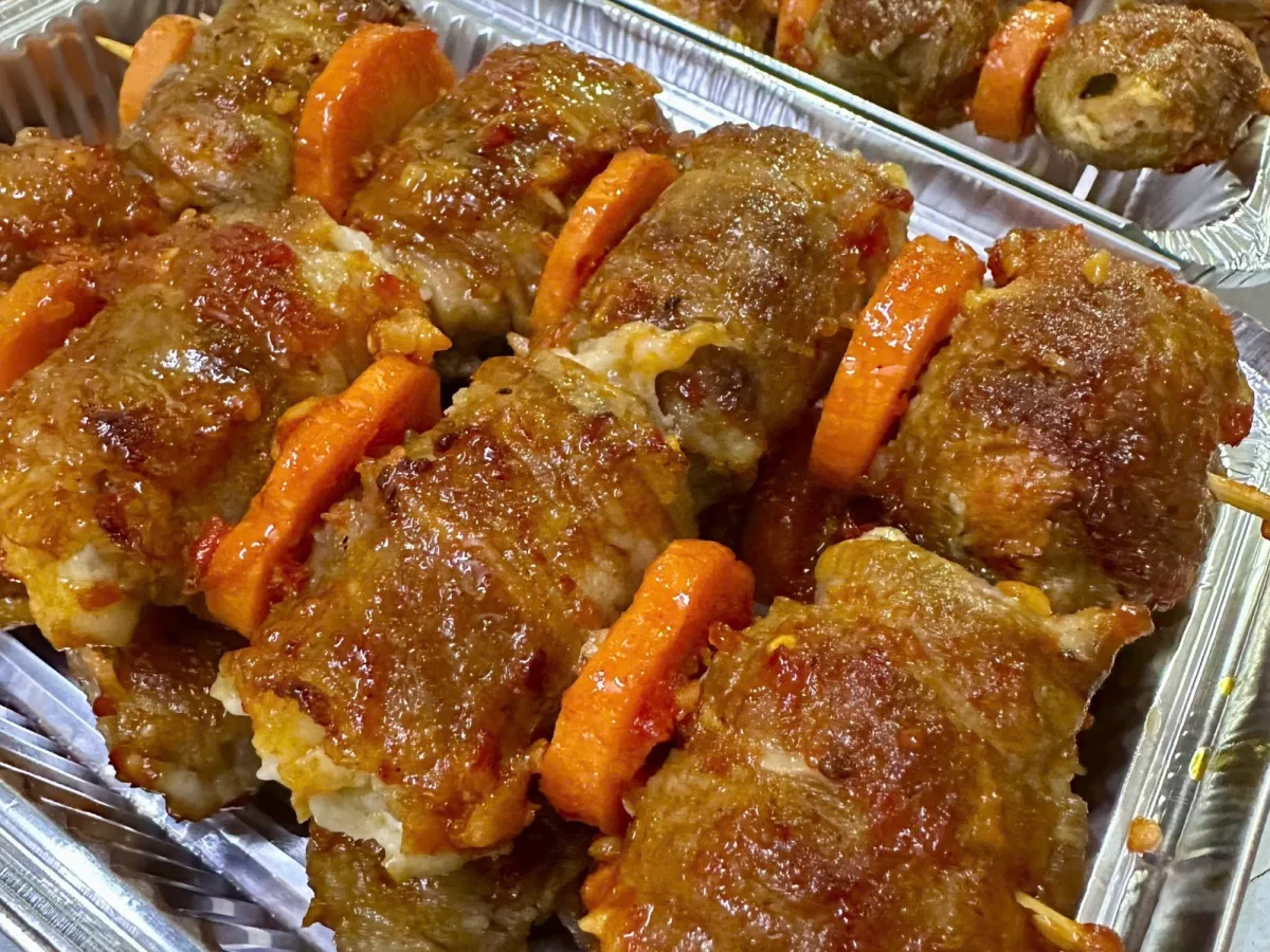 Ba chỉ bò cuộn cá hồi phô mai nướng