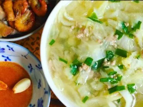 Canh cải thảo thịt băm