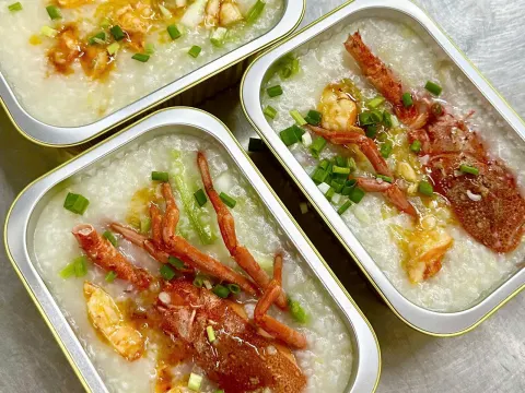 Cháo tôm hùm
